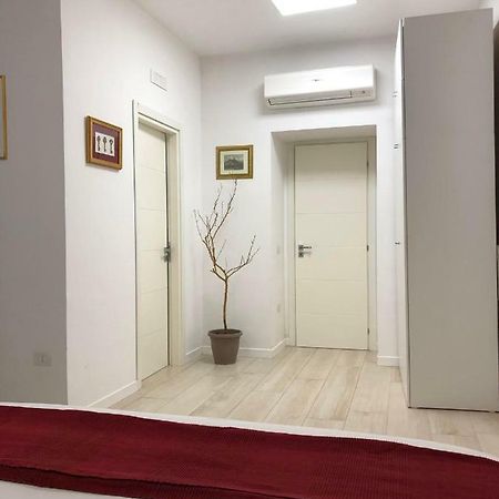 Fv Studios Riviera เนเปิลส์ ภายนอก รูปภาพ